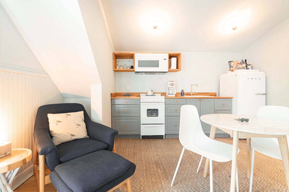 Great Island Inn: A Boutique Apartment Hotel - photo 34