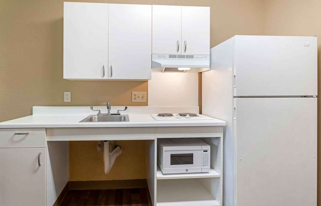 Extended Stay America Suites Chicago Schaumburg I90 - photo 25