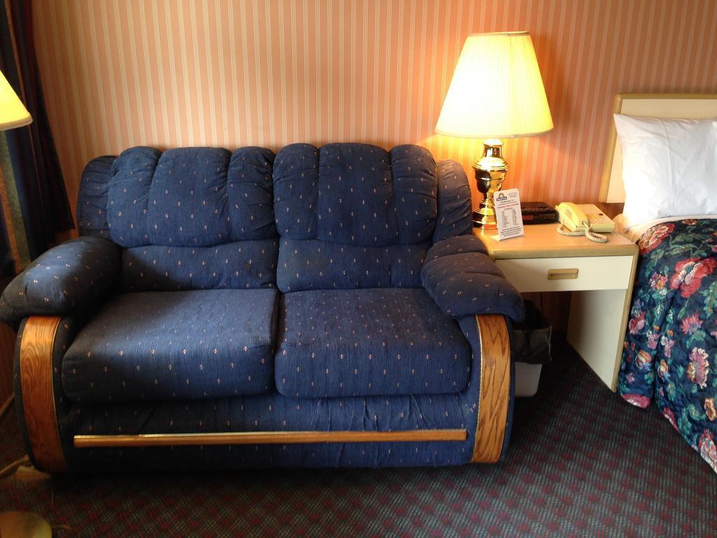 Days Inn Florence Downtown - photo 9