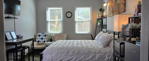 Guesthouse Casita Goodyear — 4-Star Luxury Hotel in Goodyear, United States