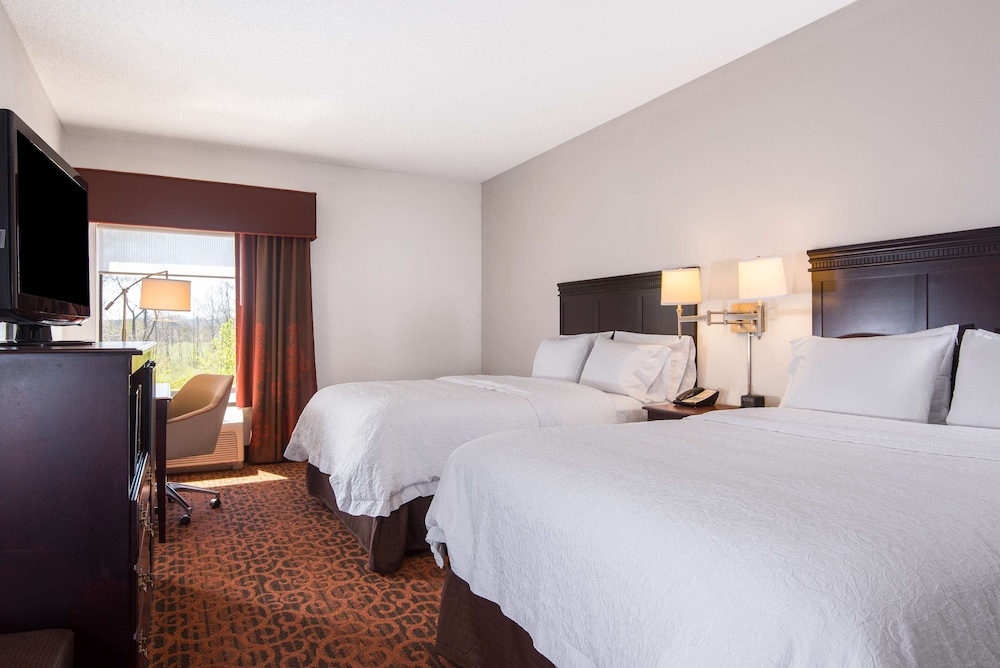 Hampton Inn Parkersburg Mineral Wells - photo 20