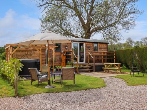 Moel Y Parc - carbon neutral hotel in Denbigh