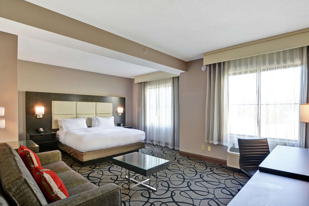 Doubletree by Hilton Hattiesburg MS - photo 11