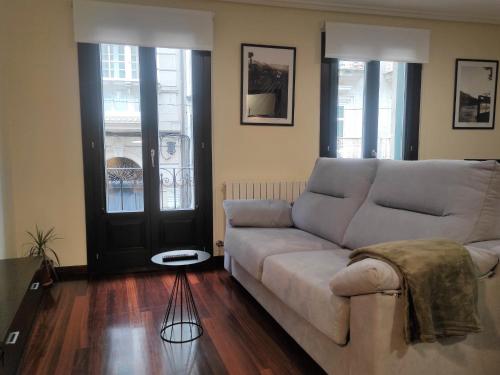 1a. Disfruta de Su Balcon Sobre El Casco Viejo. in Ourense, Spain