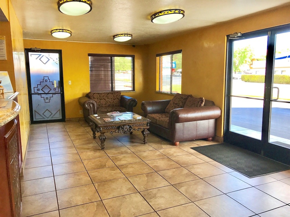 Days Inn by Wyndham East Albuquerque - photo 2