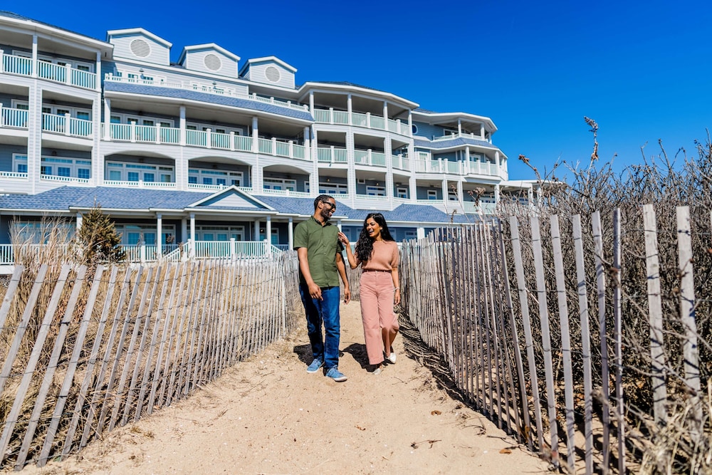 Madison Beach Hotel - photo 93