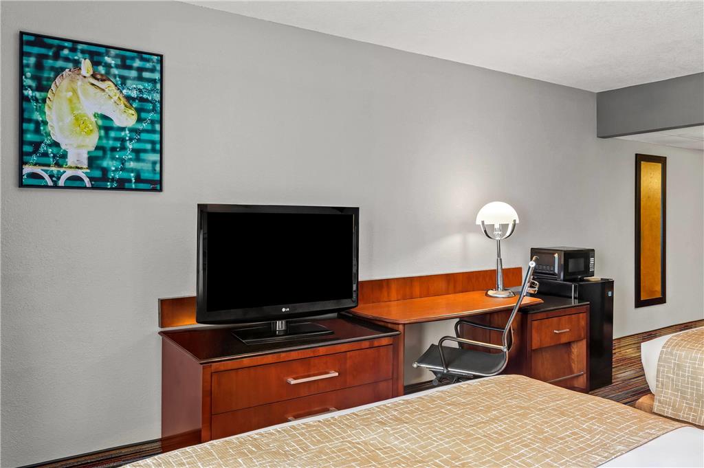 Travelodge by Wyndham Bloomington - photo 18