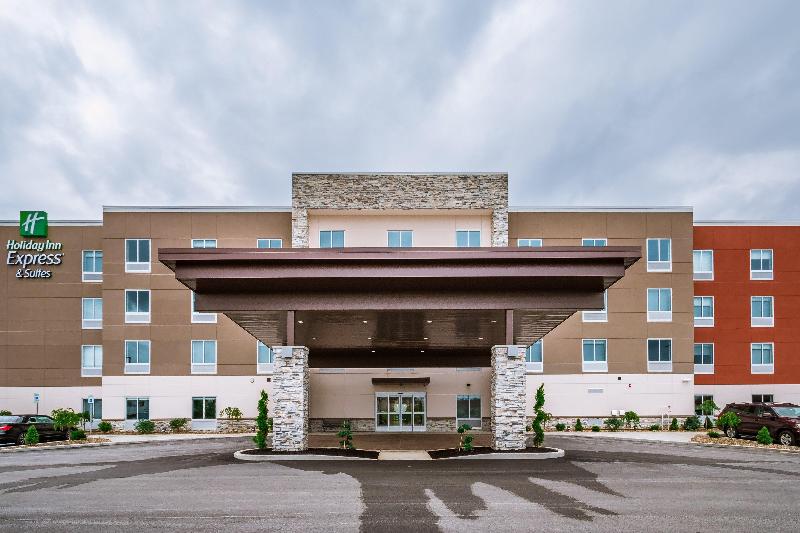 Holiday Inn Express Suites South Bend Casino IHG - photo 12