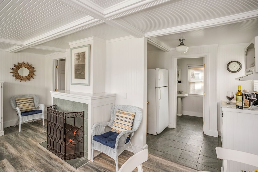 Cannon Beach Hotel Collection - photo 22