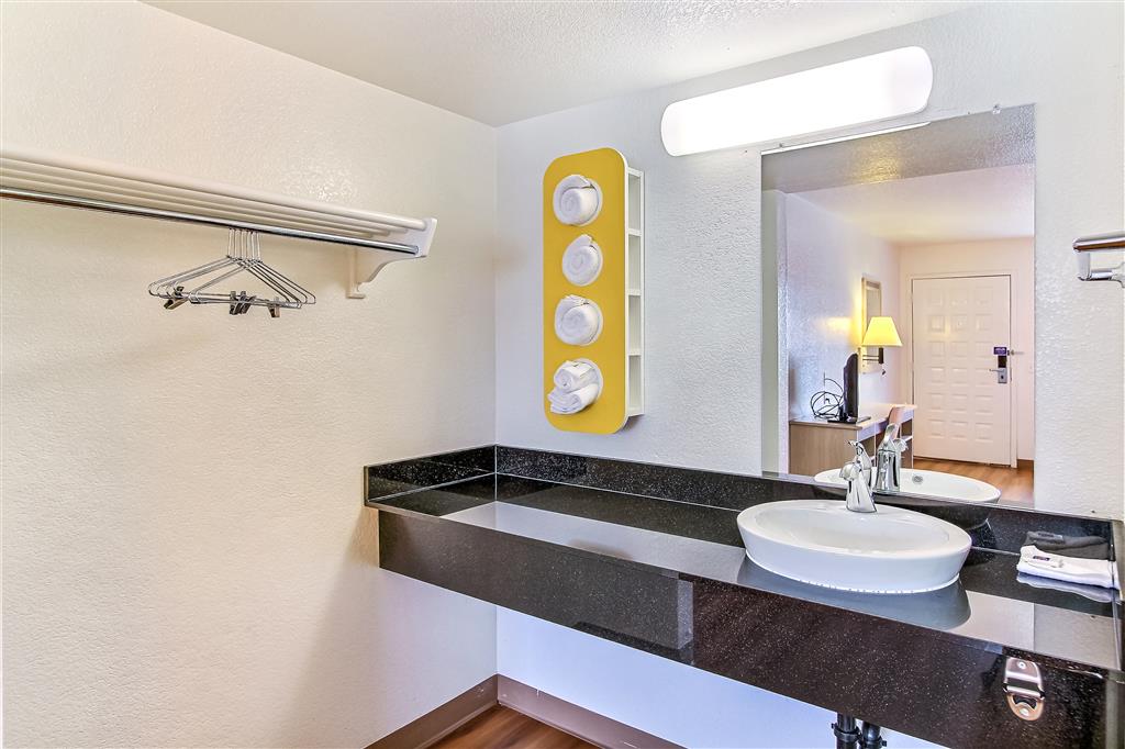 Motel 6 Salinas CA North Monterey Area - photo 18