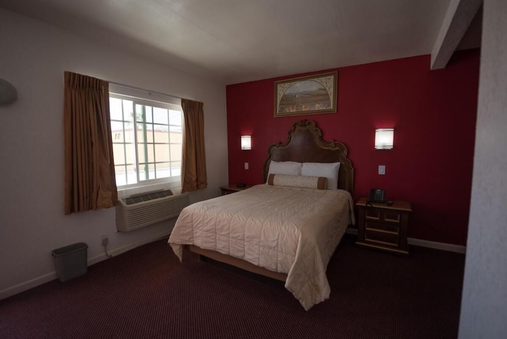 A Nights Inn - photo 6