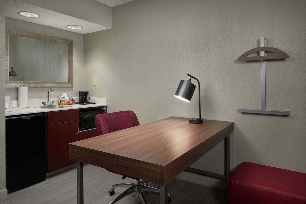 Hampton Inn & Suites Oxford Anniston - photo 13