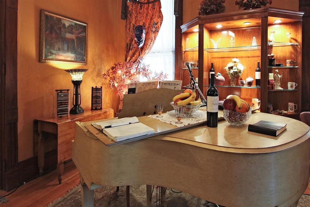 Old Northside Bed & Breakfast - photo 28