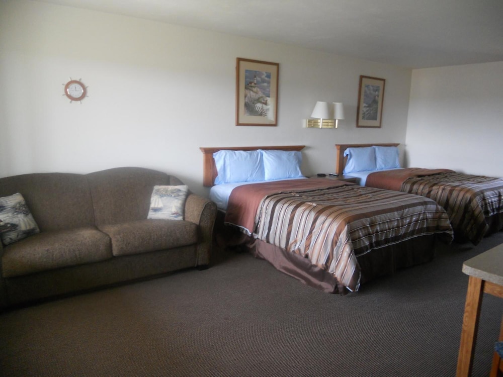 Coho Motel and Suites - photo 10