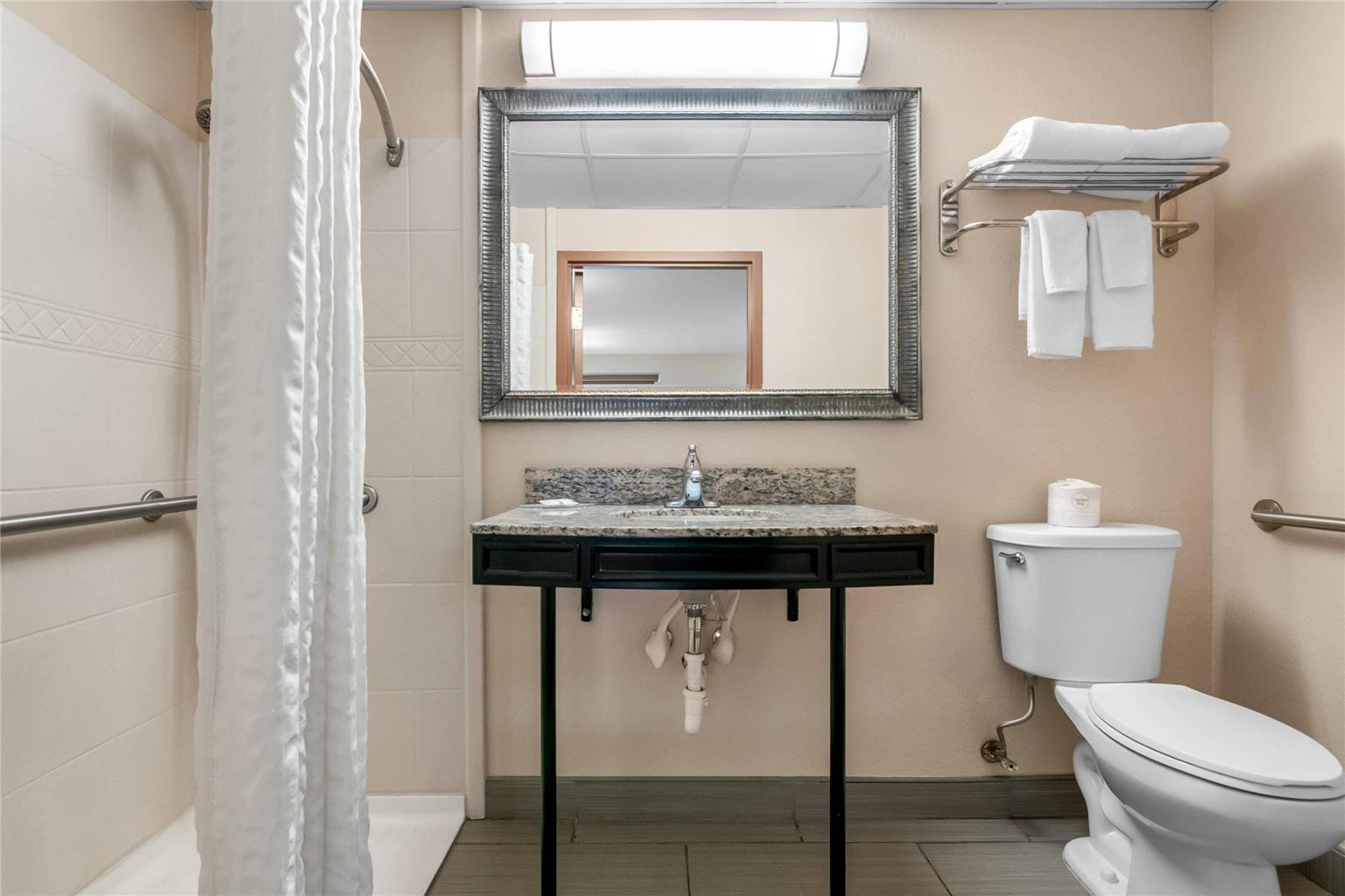 Quality Inn Waterbury East - photo 46