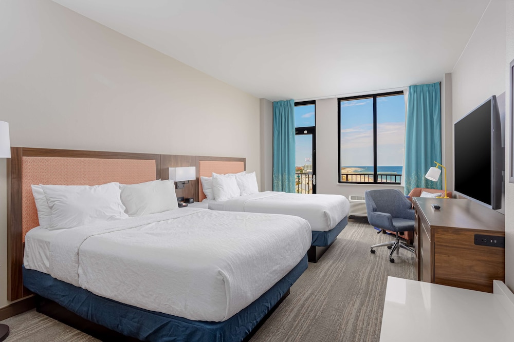 Hampton Inn & Suites Orange Beach Gulf Front - photo 9