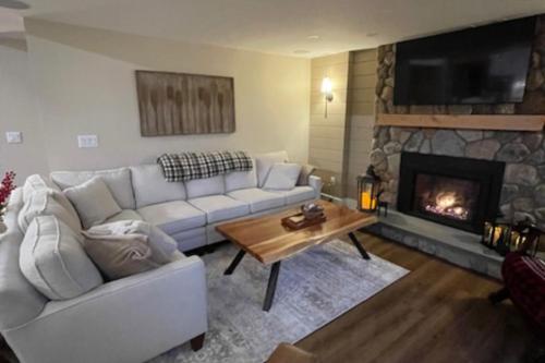Big Birch on Little Sebago Lake — hotel in Gray