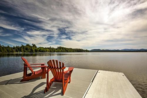 Restored Historic Saranac Lake Home Lake Access — 4-Star Luxury Hotel in Saranac Lake, United States
