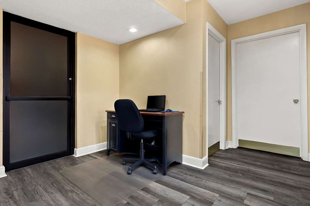 Best Western Greenville Inn - photo 7