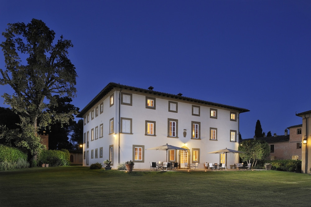 Pratello Country Resort in Peccioli, Italy