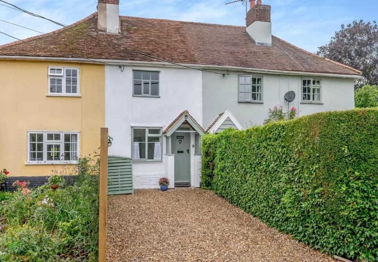 Meadowland Holiday Cottage — 4-Star Luxury Hotel in Eye, United Kingdom