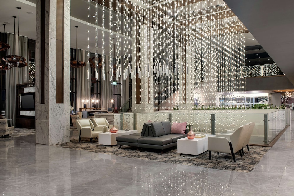 Embassy Suites by Hilton Knoxville Downtown - photo 3