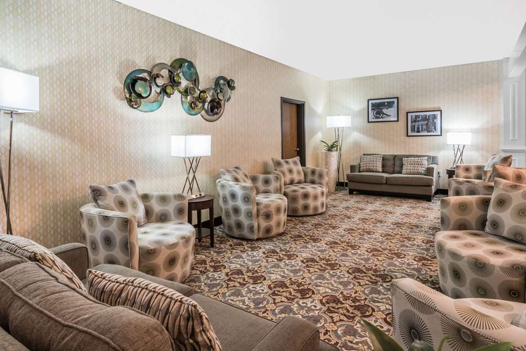 Wyndham Garden Williamsburg Busch Gardens Area - photo 2