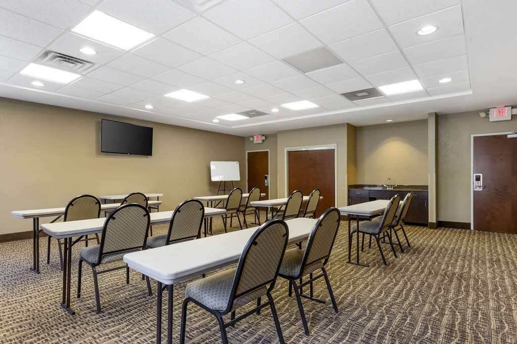 Comfort Inn & Suites Porter near Indiana Dunes - photo 25