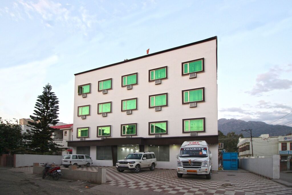 Oyo 5097 Reddison Square in Katra, India