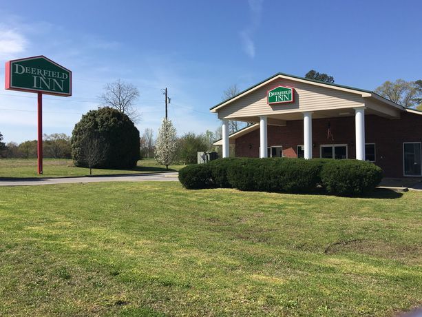 Deerfield Inn and Suites - photo 16