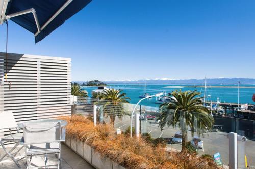 Latitude Waterfront Apartment — 4-Star Luxury Hotel in Nelson, New Zealand