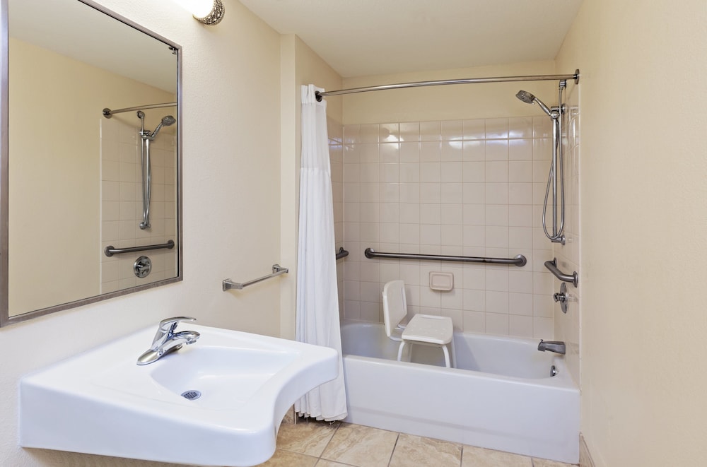 Staybridge Suites San Antonio Downtown Conv Ctr by IHG - photo 20