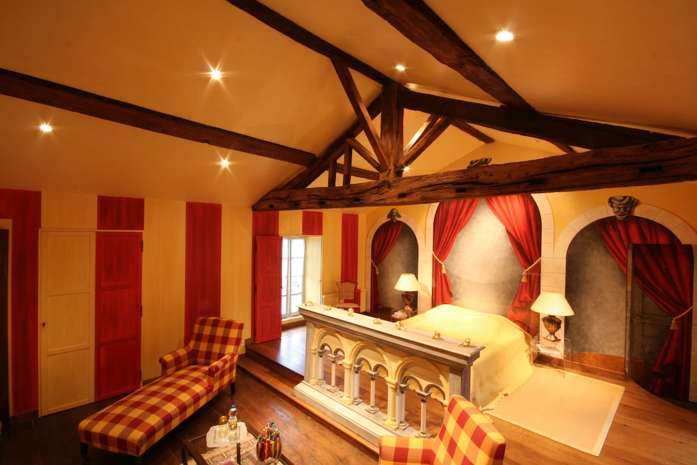 Le Logis de la Clef de Bois — hotel in Fontenay-Le-Comte