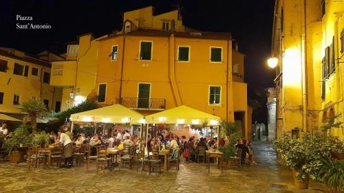 Casa Marina 50 Mt Dal Mare — 4-Star Luxury Hotel in Imperia, Italy
