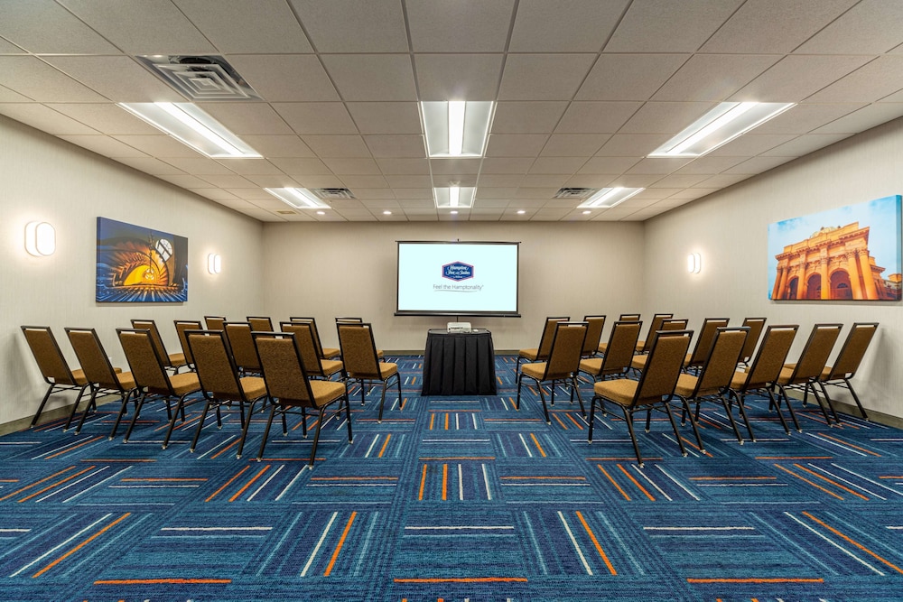 Hampton Inn Winchester N Conference Center VA - photo 55