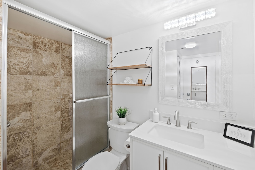 Ilikai Hotel Studio - photo 27