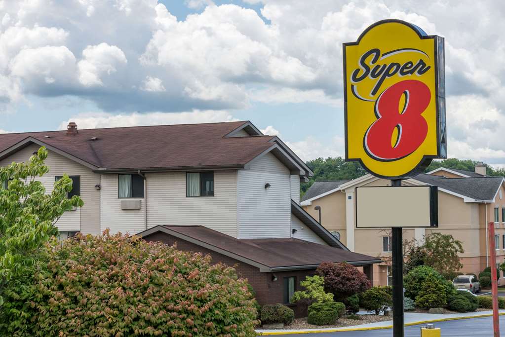 Super 8 by Wyndham New Stanton - photo 3