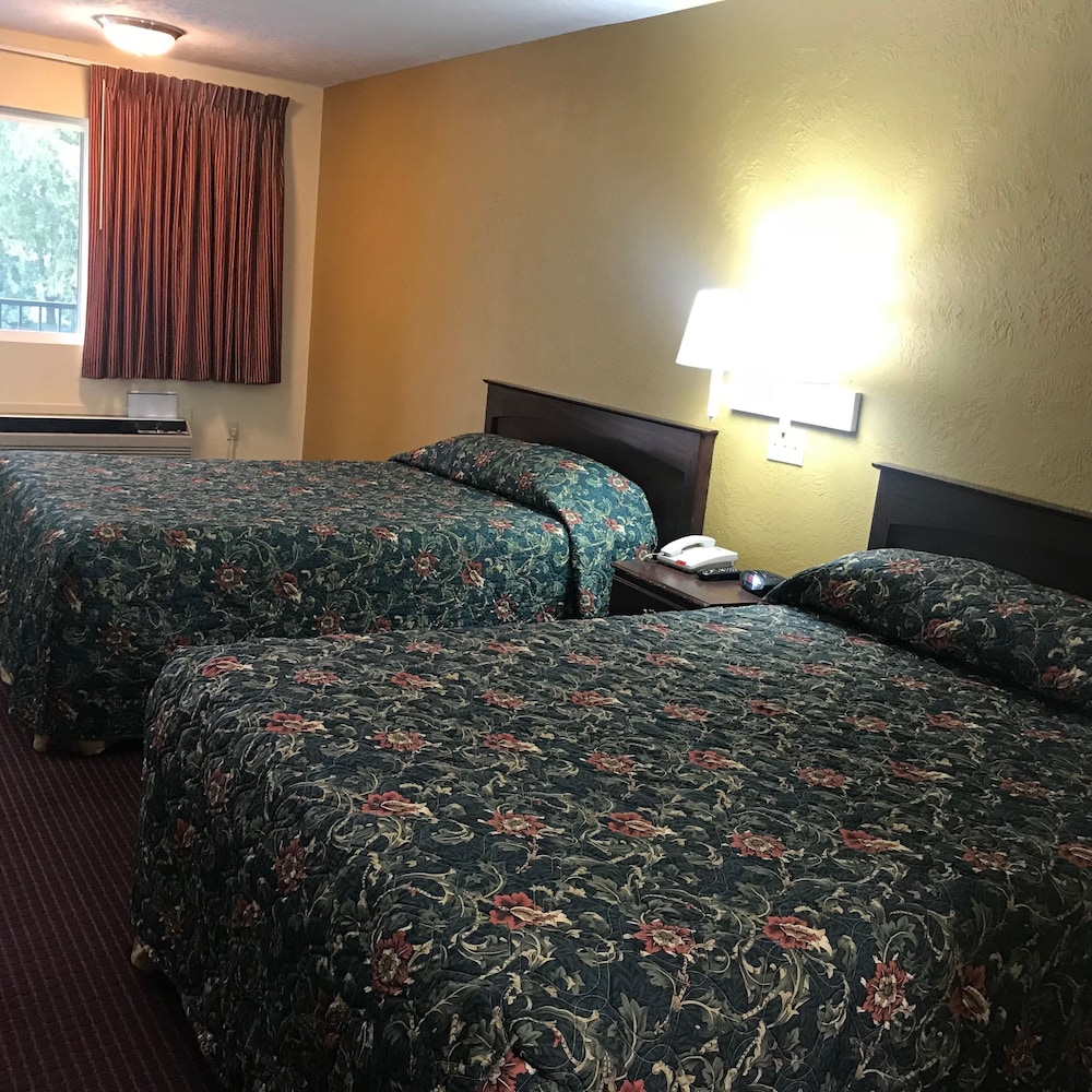 Navasota Inn - photo 9