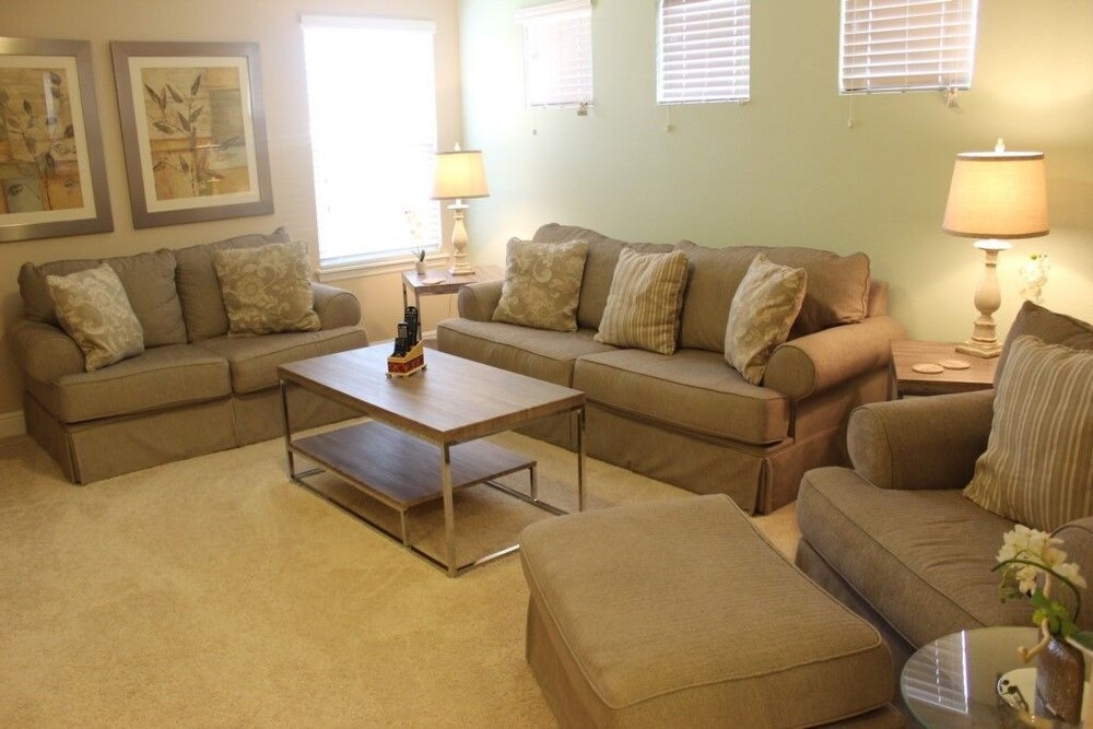Aco92227 Solterra Resort 5 Bed 4.5 Baths Villa - photo 2