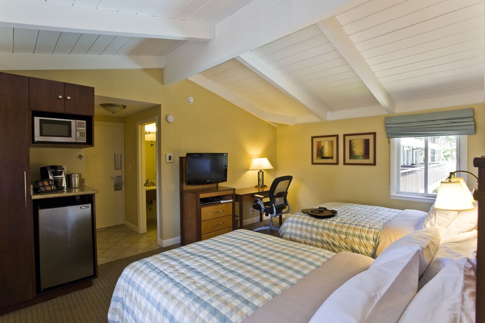 The Cottages Hotel - photo 5