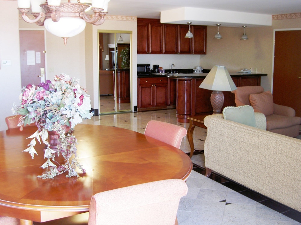 Holiday Inn Express Hotel & Suites El Centro by IHG - photo 13