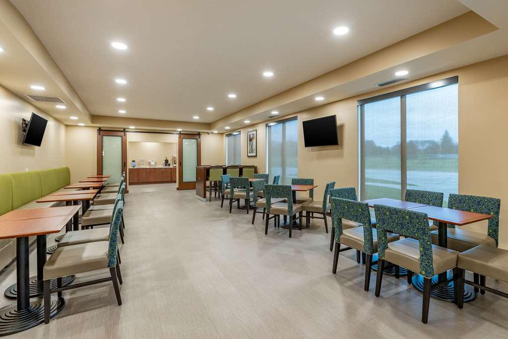 Comfort Inn & Suites West Des Moines - photo 29