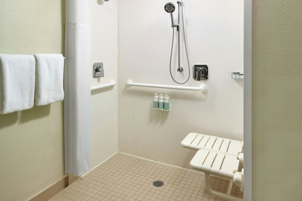 Courtyard by Marriott Greenville Haywood Mall - photo 15