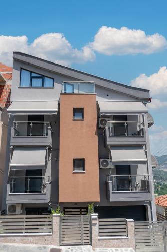 DNS Apartments — 4-Star Luxury Hotel in Kavala, Greece