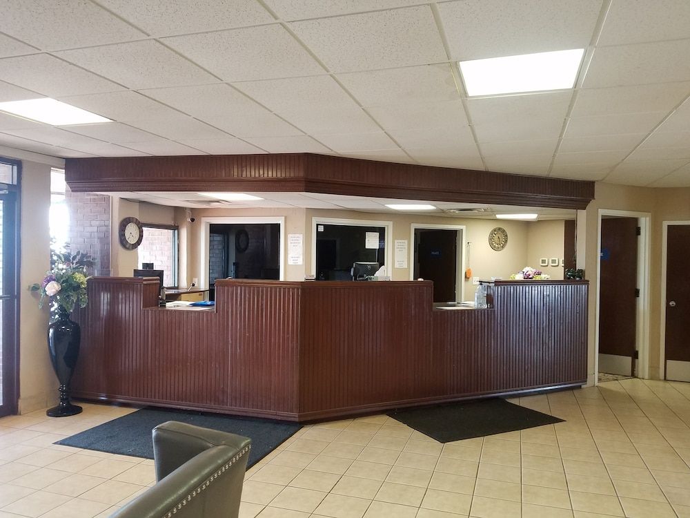 American Best Inn Perry - photo 3