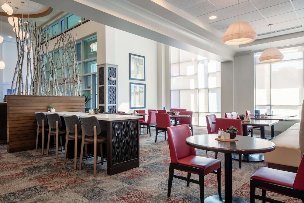 Hilton Garden Inn Manhattan - photo 22