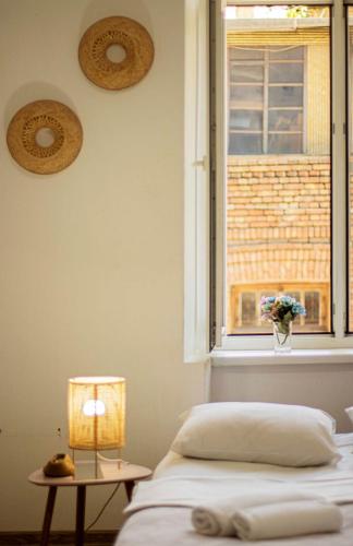 Cozy Studio Apartment In the Center By Wehost