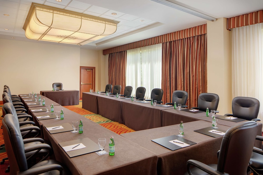 Hilton Seattle Airport & Conference Center - photo 50