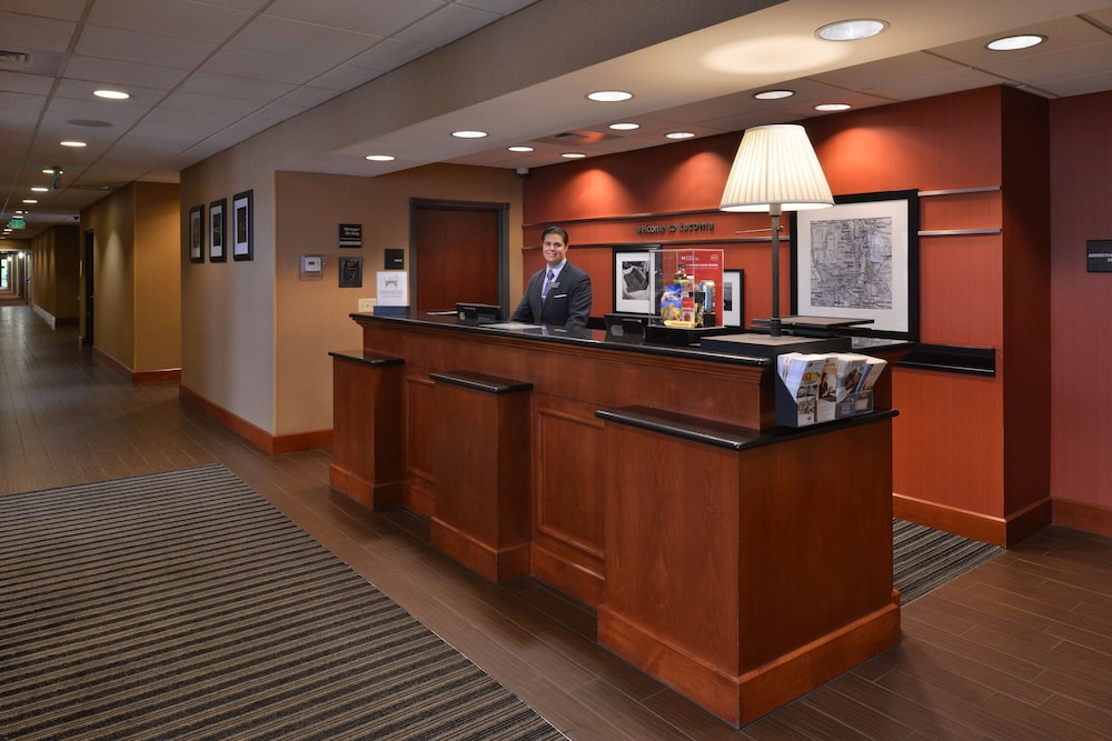 Hampton Inn & Suites Tacoma - photo 4