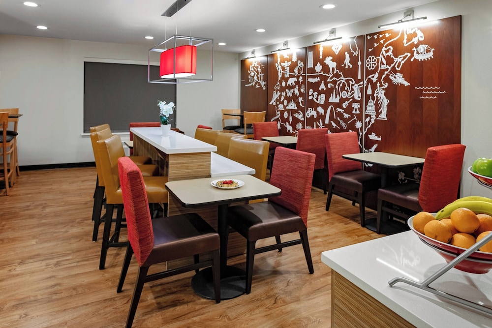 TownePlace Suites by Marriott Dallas Plano Legacy - photo 18
